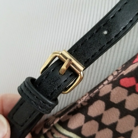 $8 ⭐️ Small Zipper Black Crossbody - Picture 7 of 8